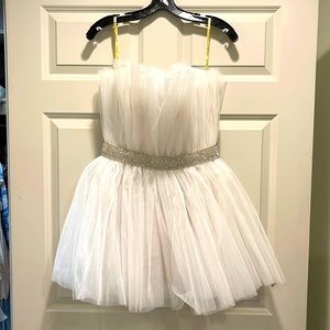 Fun white party dress!